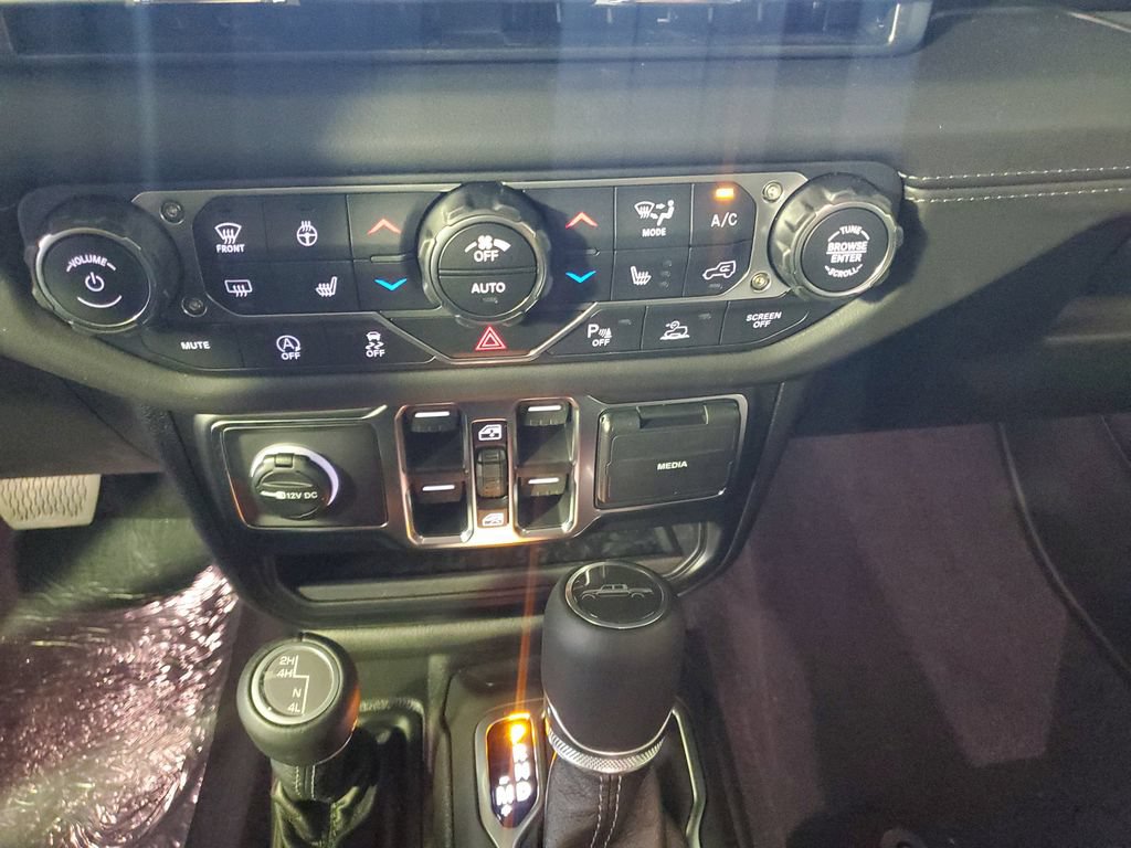 New 2026 Jeep Gladiator Sport AWD/4WD image 21