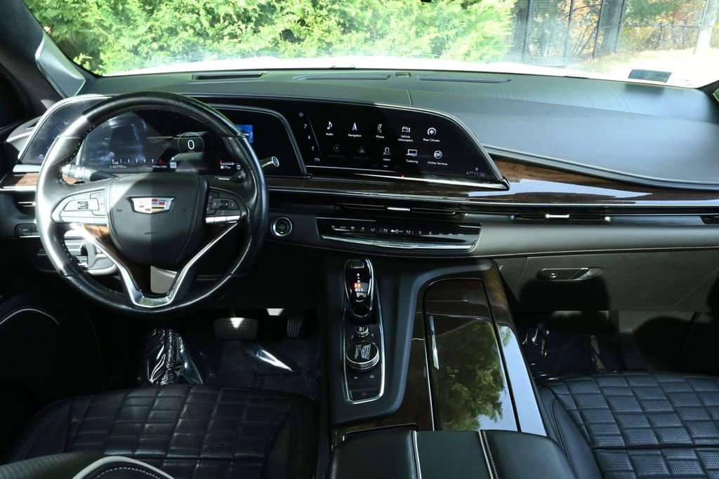 Used 2021 Cadillac Escalade Sport Platinum w/ Heavy-Duty Trailer Package image 17