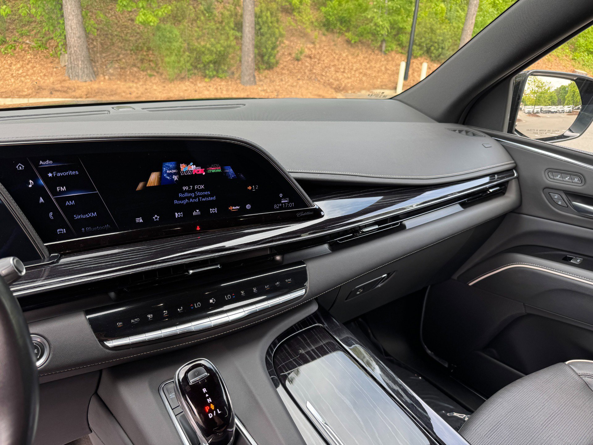 Used 2023 Cadillac Escalade ESV Sport image 35