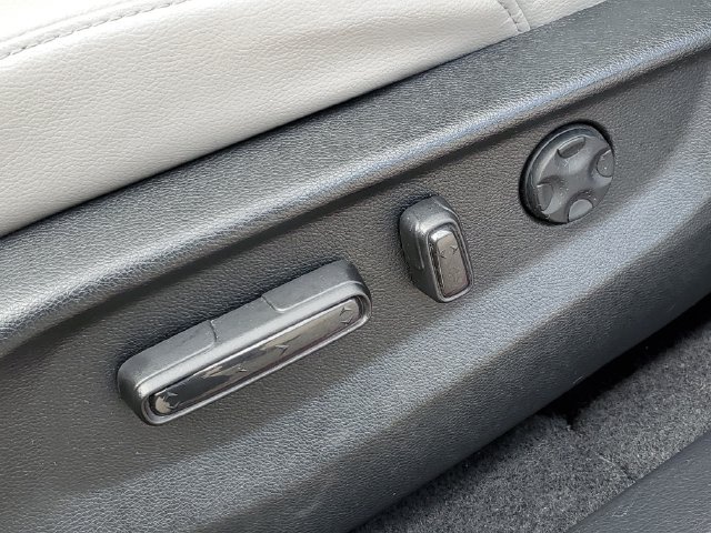 Certified 2020 Honda CR-V Touring image 7