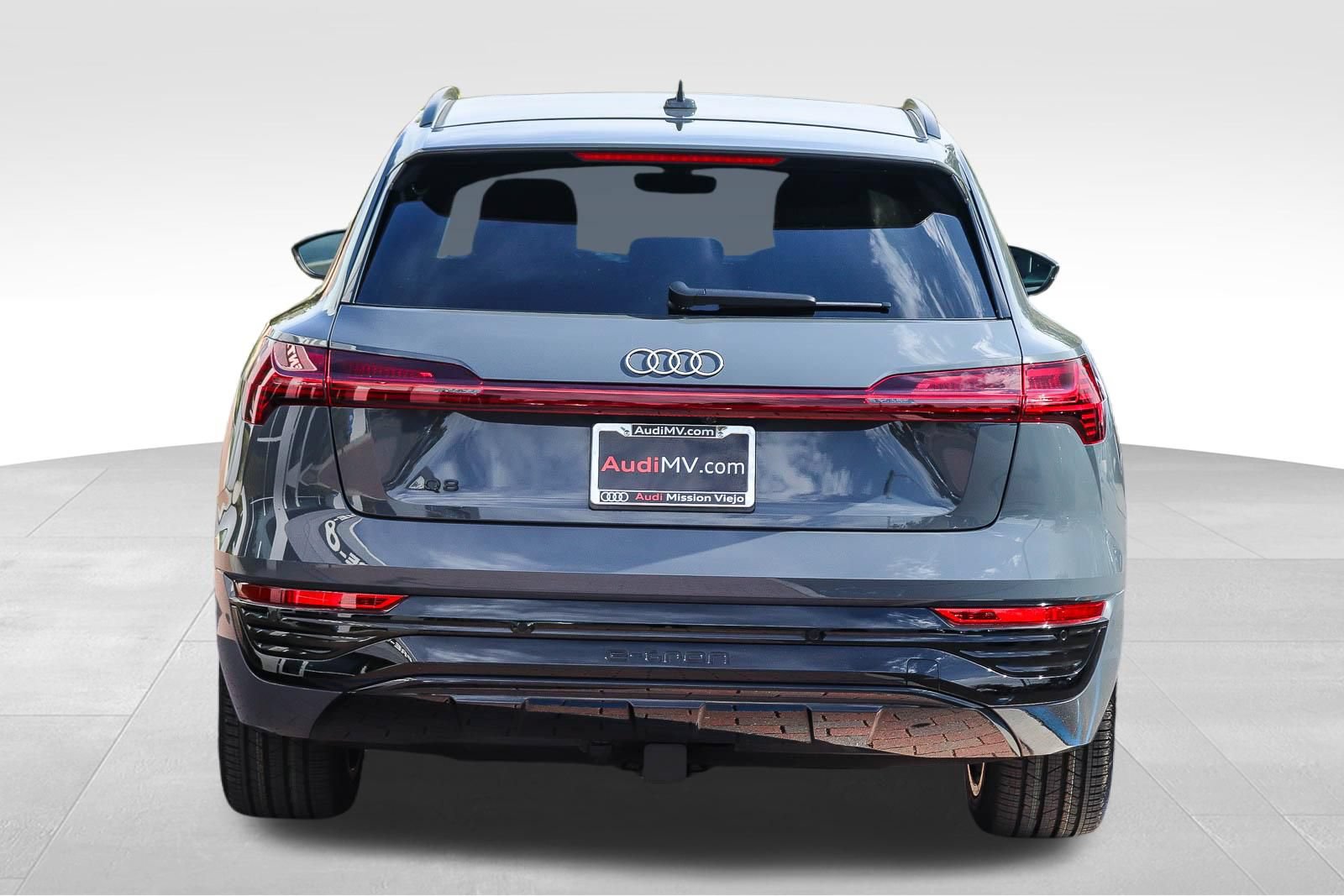 Certified 2024 Audi Q8 e-tron Premium Plus AWD/4WD image 6