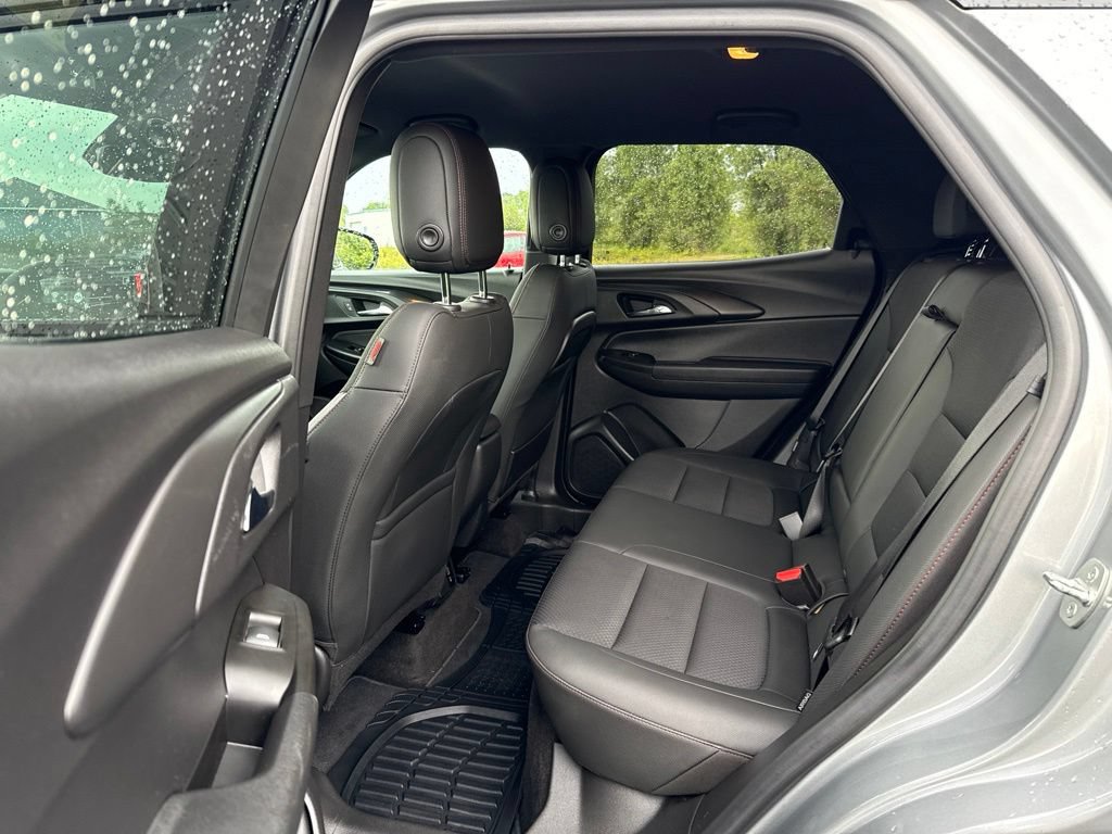 Used 2023 Chevrolet TrailBlazer RS w/ Convenience Package FWD image 20
