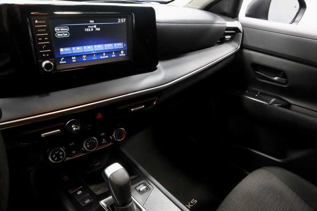 Certified 2025 Nissan Kicks S image 29