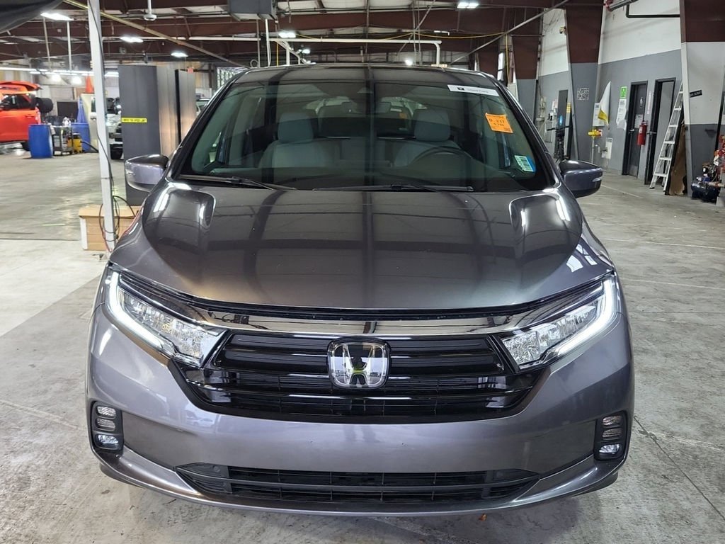 Used 2024 Honda Odyssey EX-L image 2