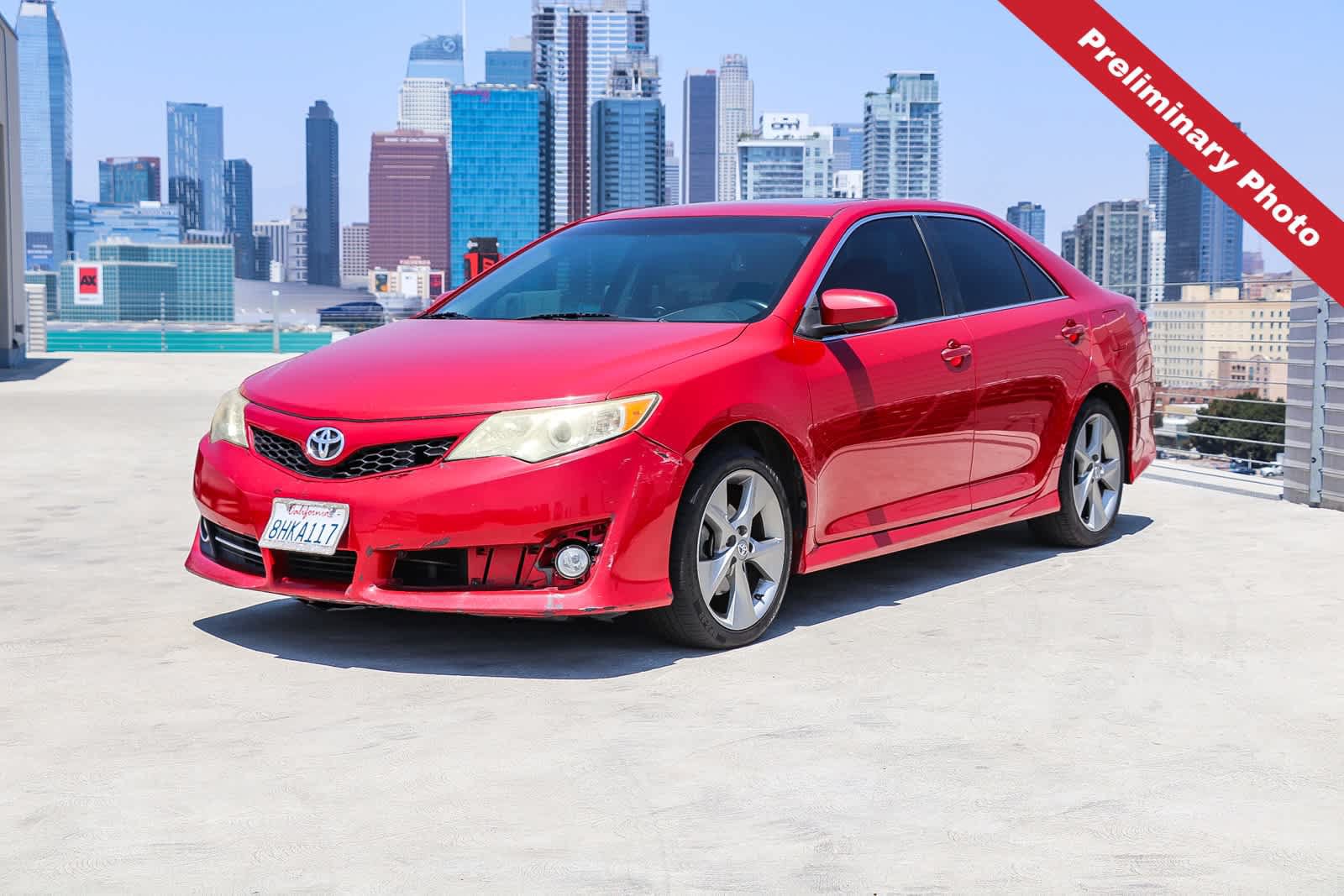 Used 2012 Toyota Camry SE FWD image 1