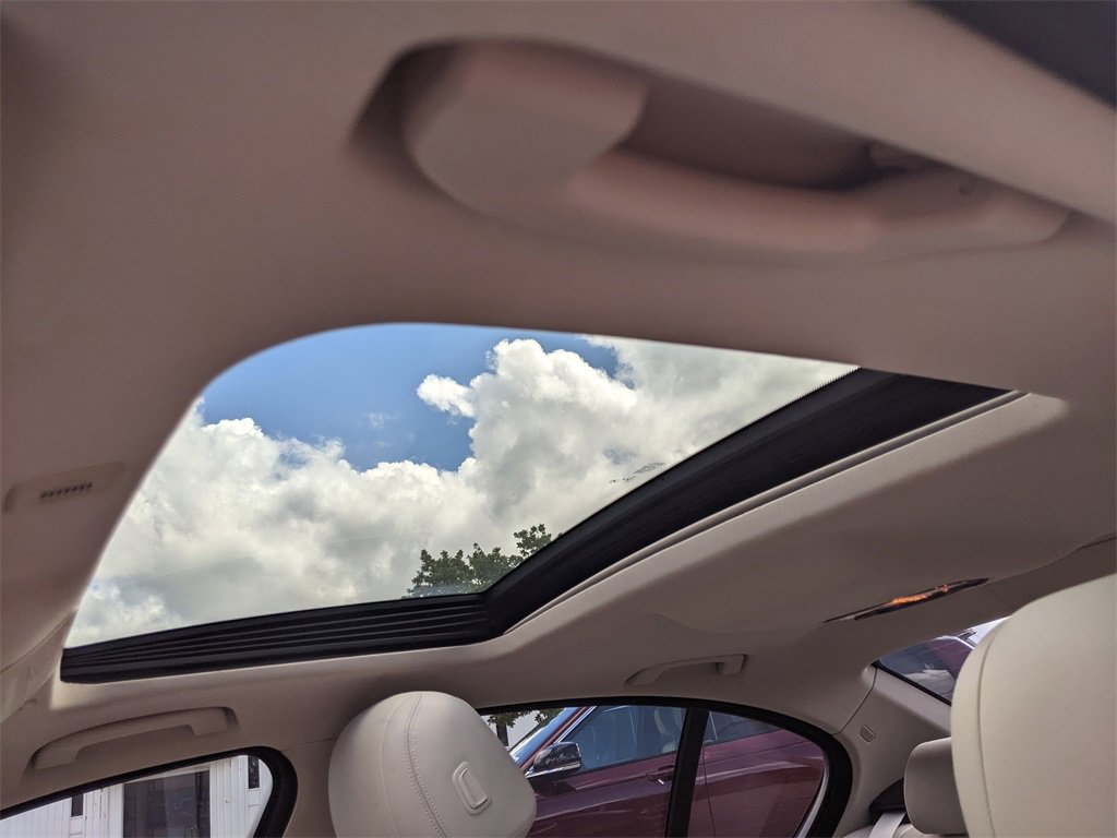 Used 2014 BMW 528i Sedan image 16