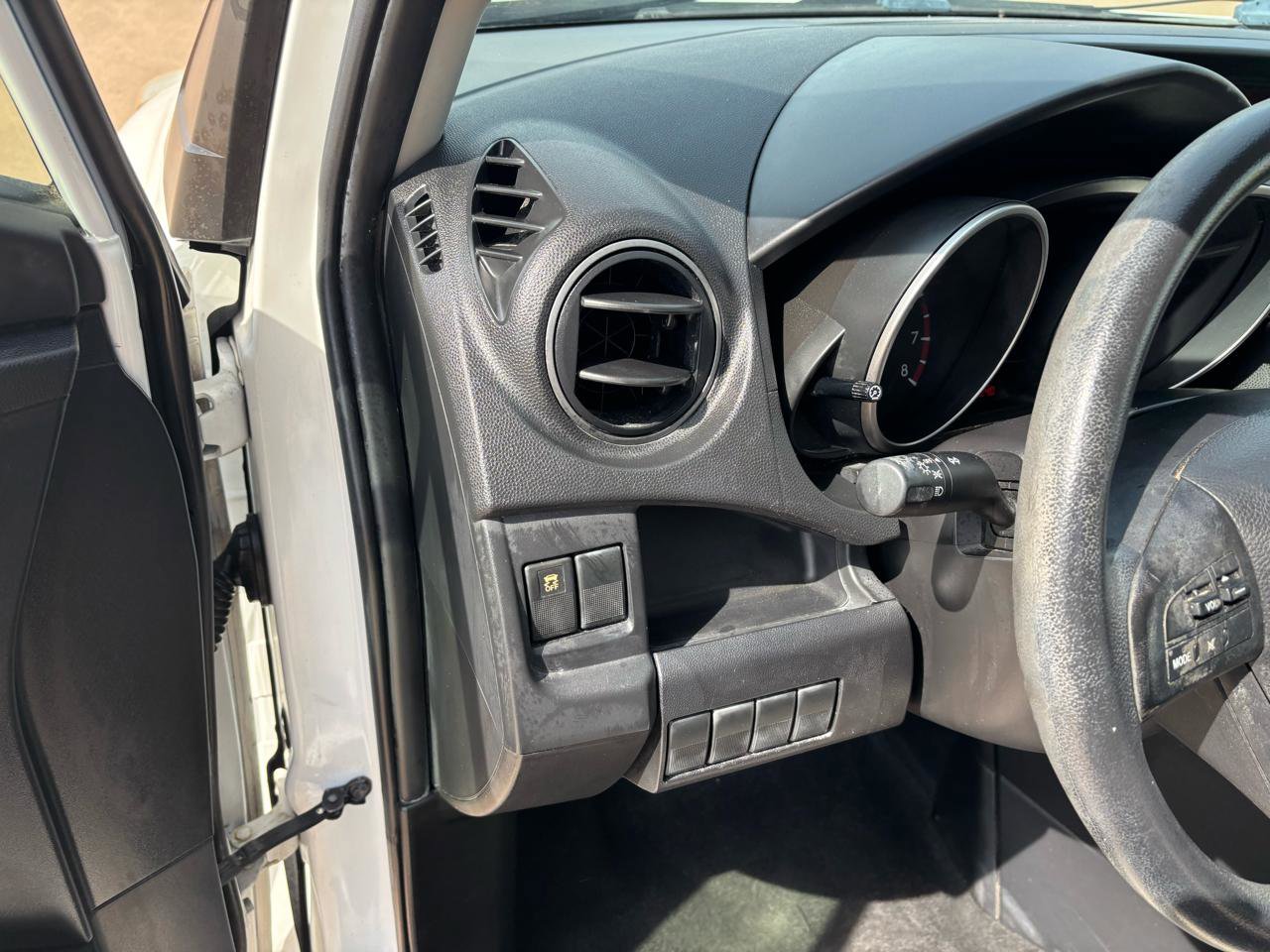 Used 2015 MAZDA MAZDA5 Sport FWD image 14