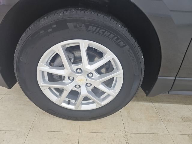 Used 2024 Chevrolet Equinox LT w/ LPO, Floor Liner Package image 8