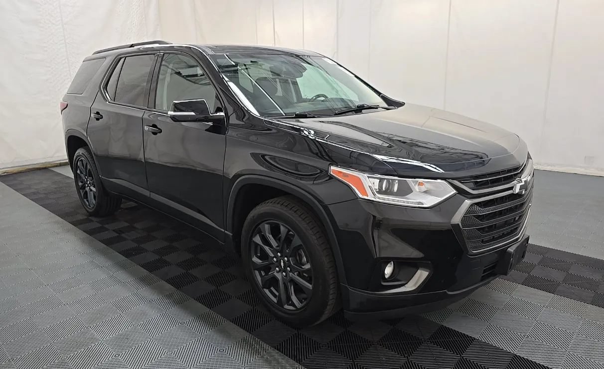 Used 2019 Chevrolet Traverse RS AWD/4WD image 2