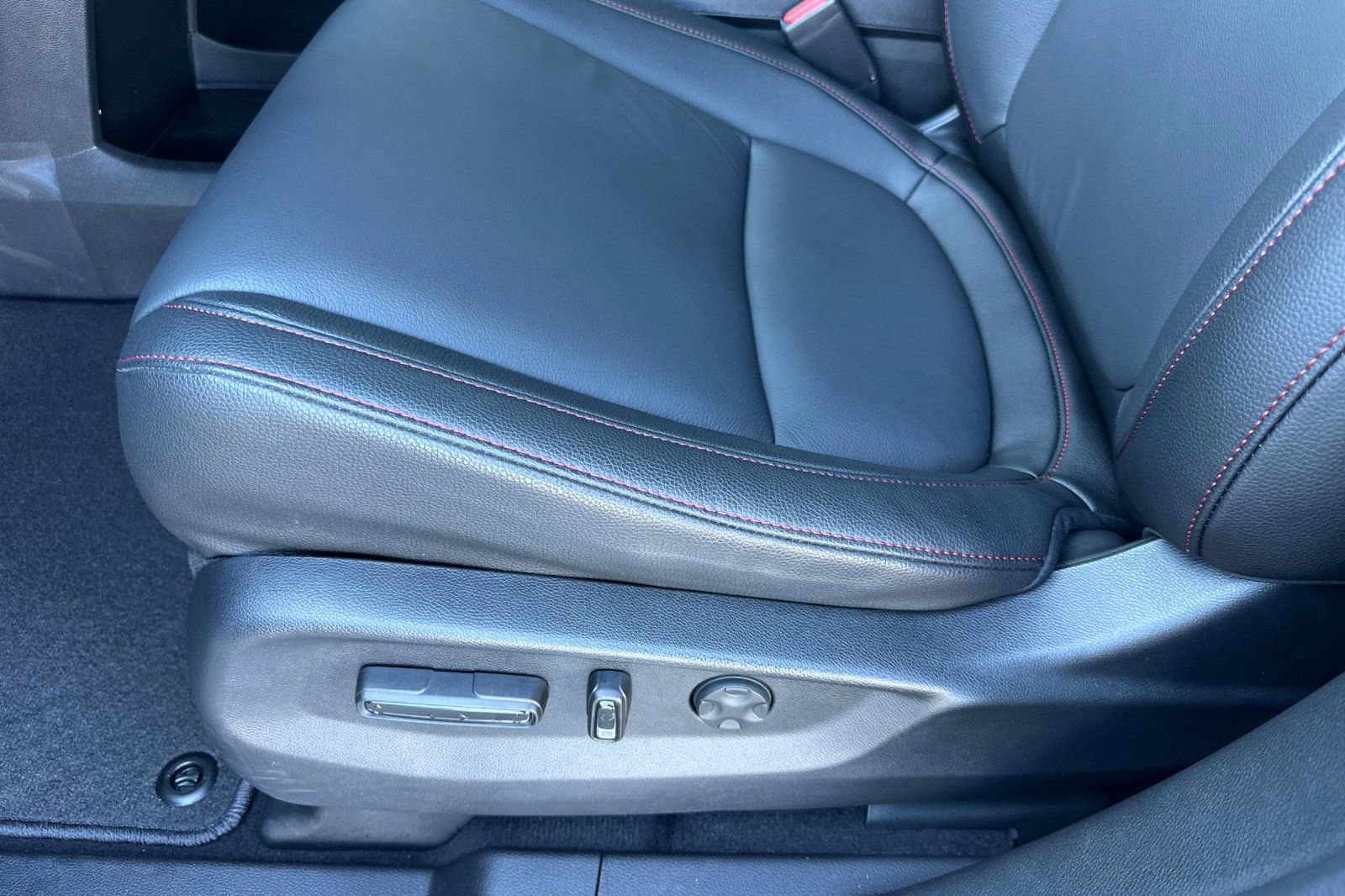 Used 2026 Honda Odyssey Sport-L image 13