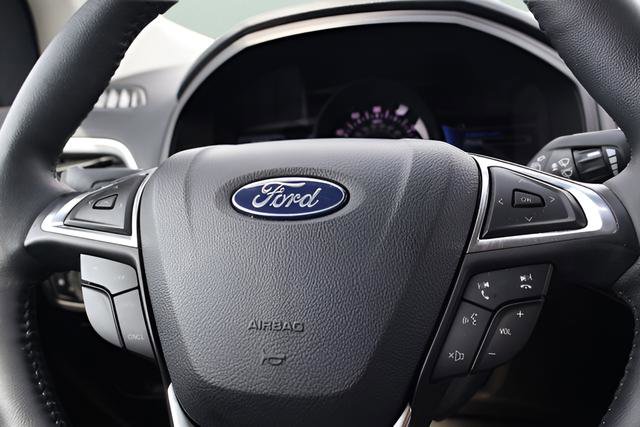 Used 2024 Ford Edge SEL w/ Convenience Package AWD/4WD image 18