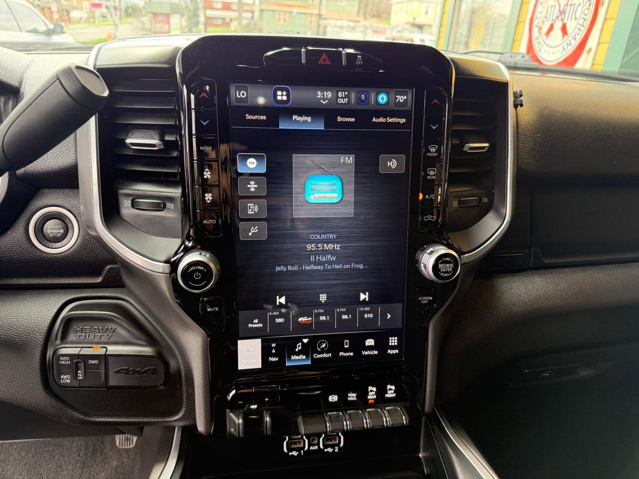 Used 2024 RAM 2500 Big Horn w/ Night Edition image 18