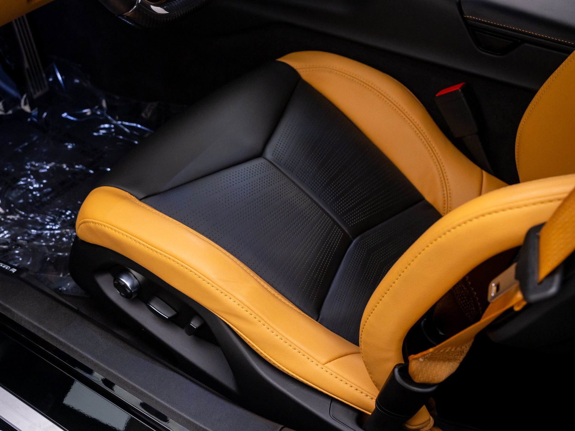 Used 2025 Chevrolet Corvette Z06 RWD image 16