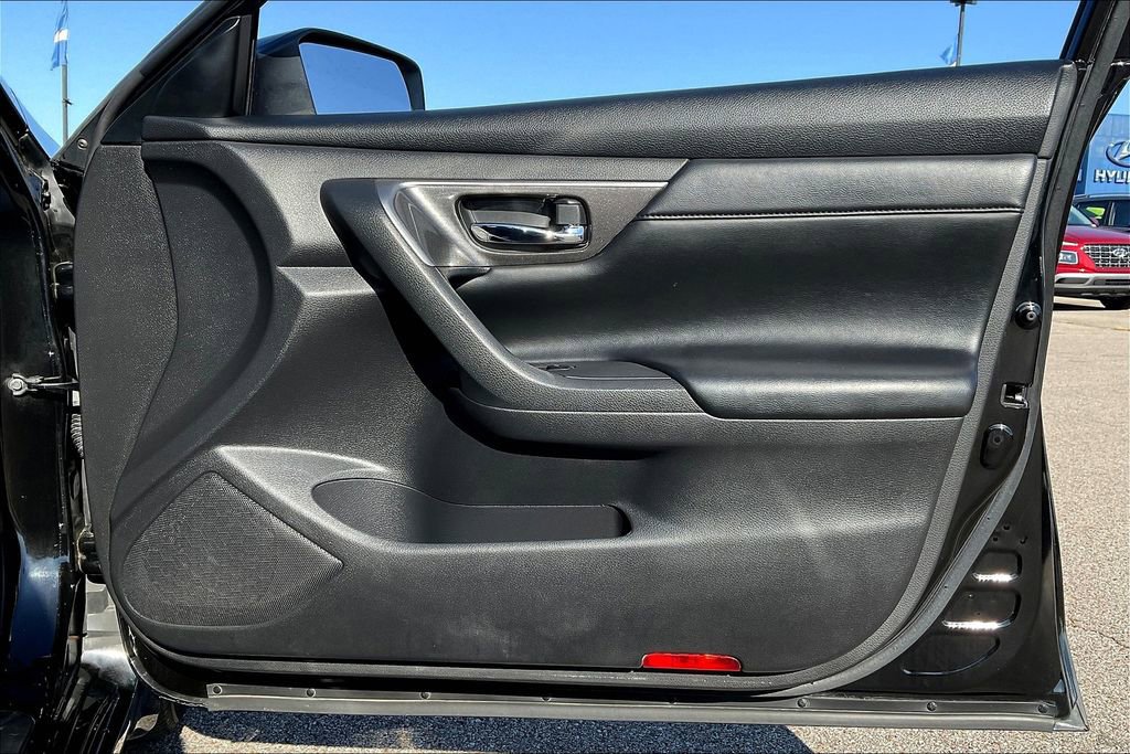 Used 2015 Nissan Altima 2.5 SL w/ Moonroof Package image 24