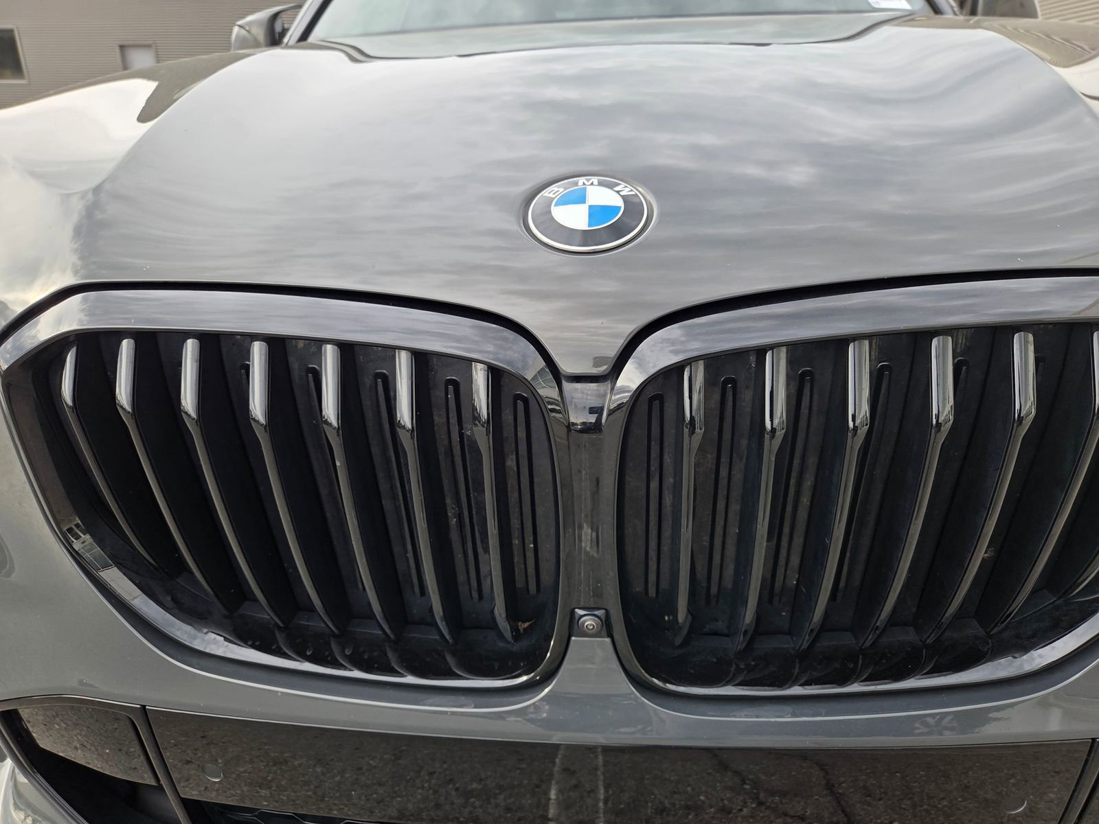 Used 2022 BMW X5 M50i w/ Executive Package AWD/4WD image 5