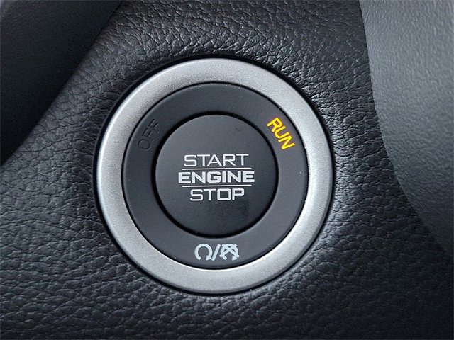 New 2026 RAM 1500 4x4 Crew Cab image 17