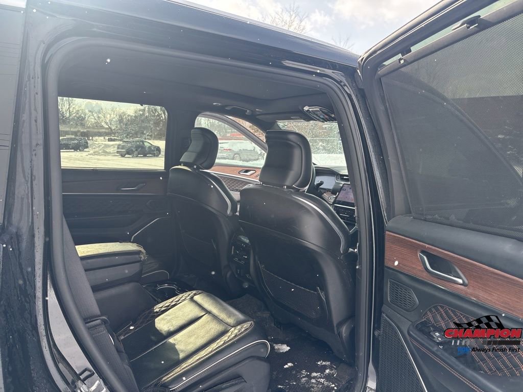 Used 2021 Jeep Grand Cherokee L Summit w/ Advanced Protech Group IV image 29