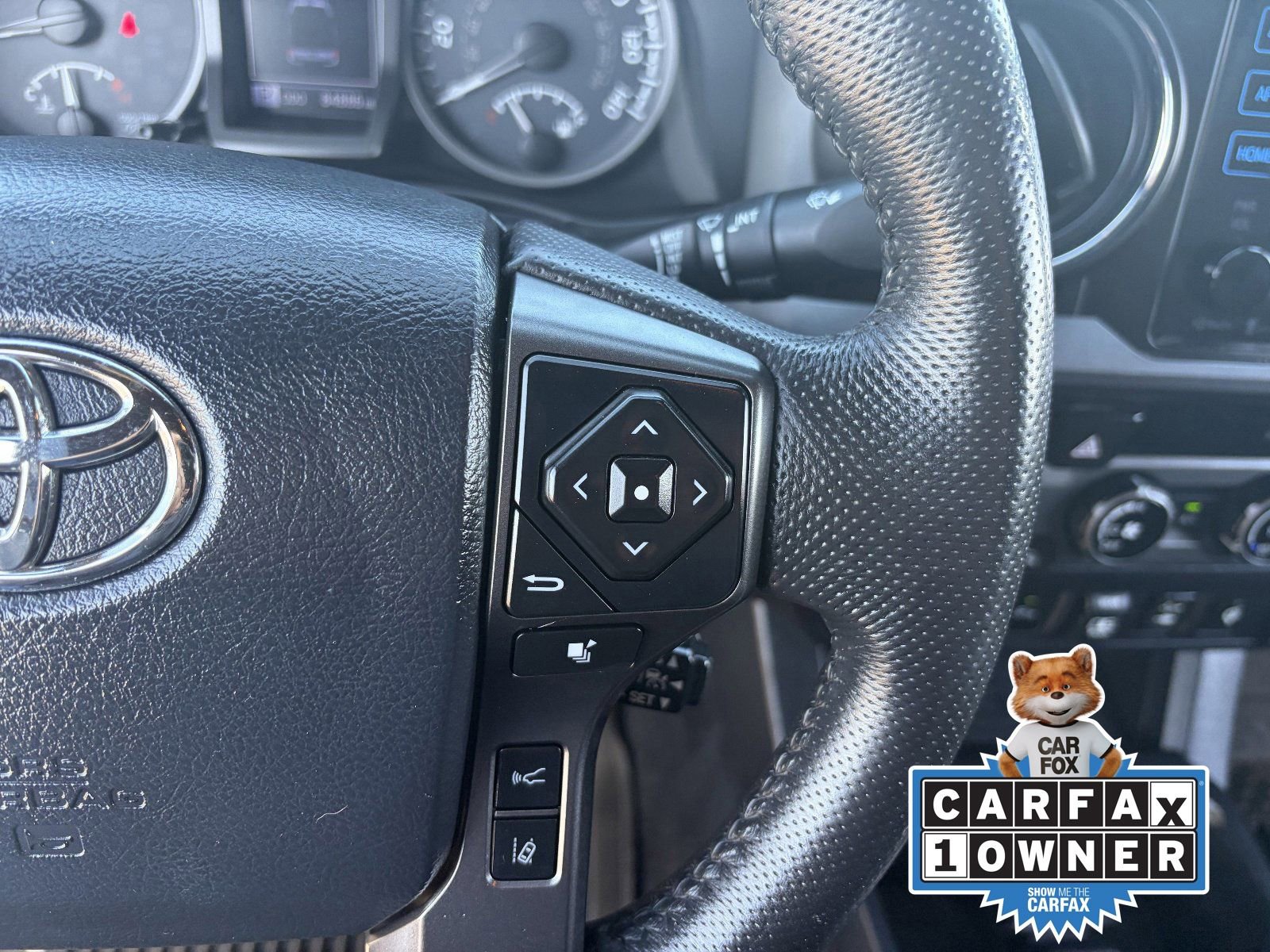 Used 2018 Toyota Tacoma TRD Off-Road w/ Technology Package AWD/4WD image 26