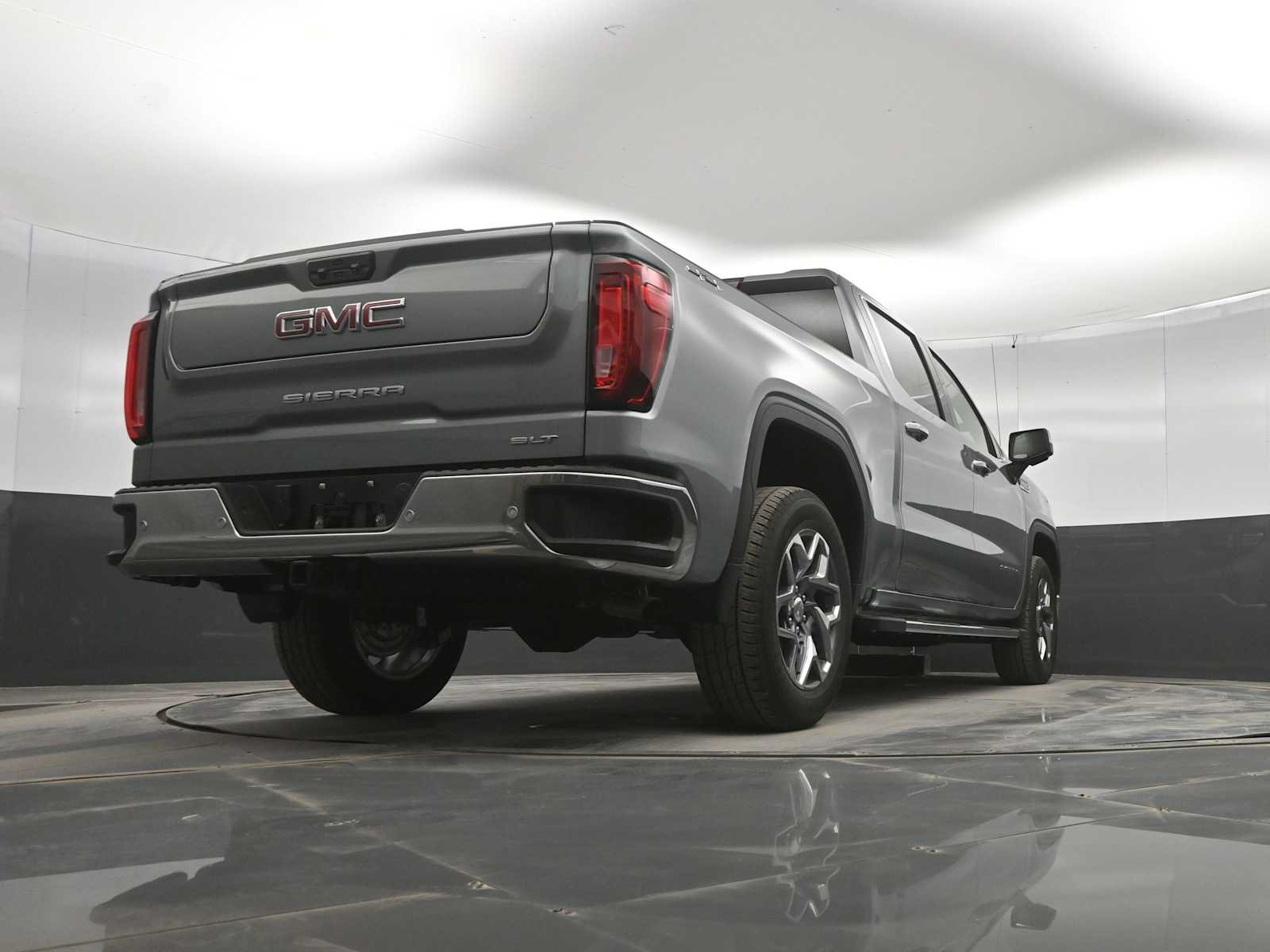 New 2026 GMC Sierra 1500 SLT w/ SLT Premium Plus Package AWD/4WD image 34