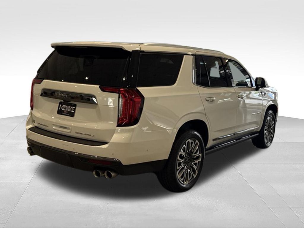 Used 2023 GMC Yukon Denali Ultimate w/ LPO, Floor Liner Package AWD/4WD image 7
