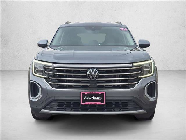Used 2024 Volkswagen Atlas SE AWD/4WD image 2