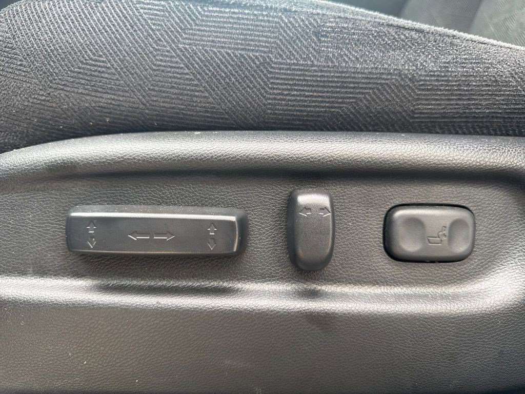 Used 2022 Honda Pilot Sport image 15