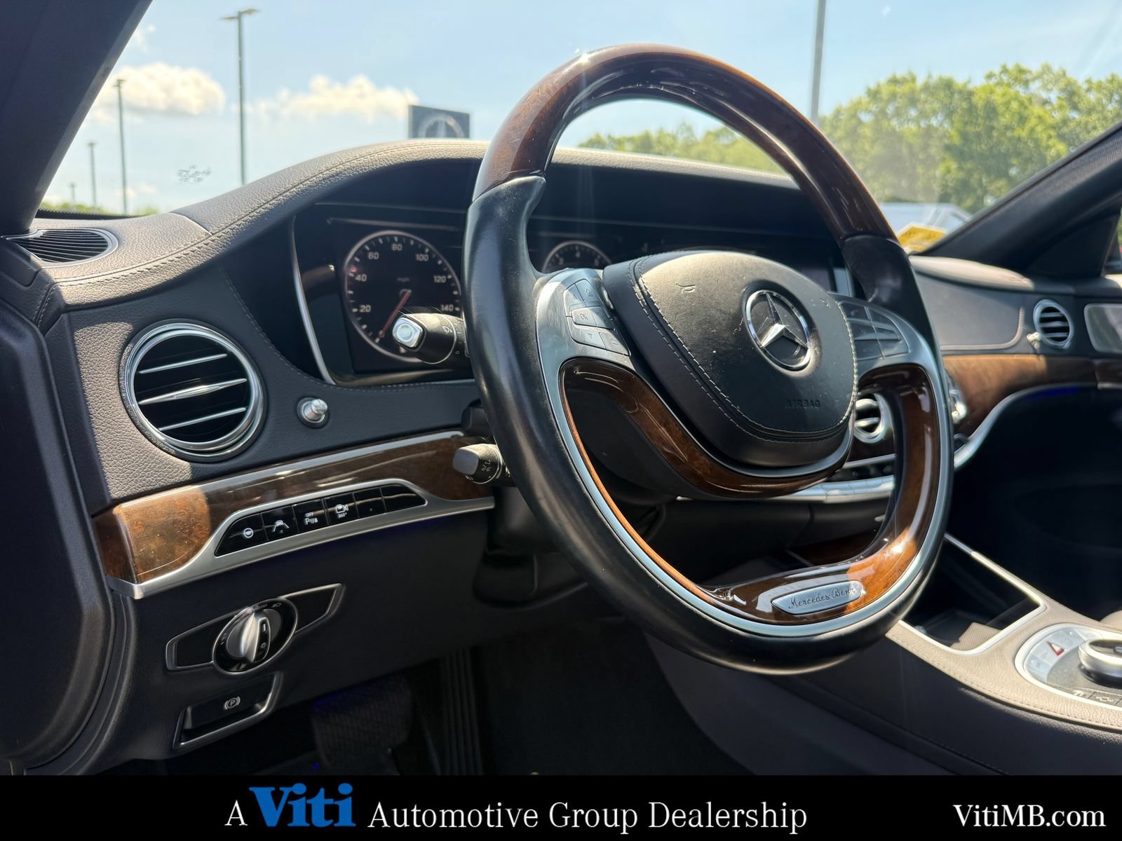 Used 2015 Mercedes-Benz S 550 4MATIC Sedan image 17