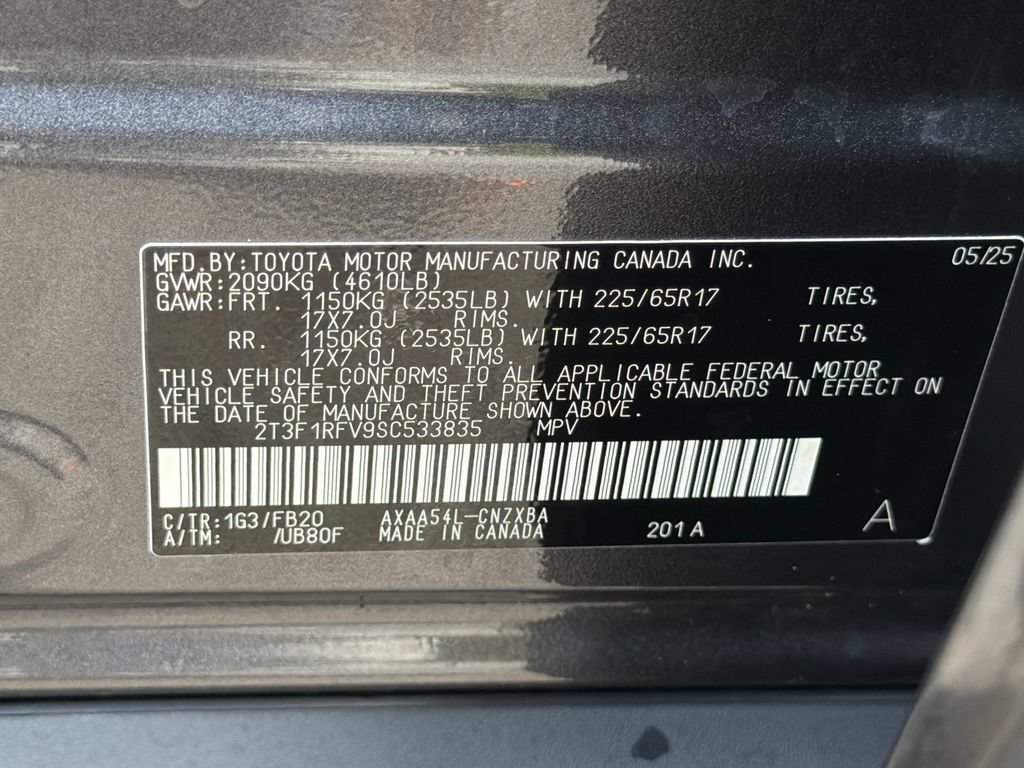 Used 2025 Toyota RAV4 LE AWD/4WD image 32