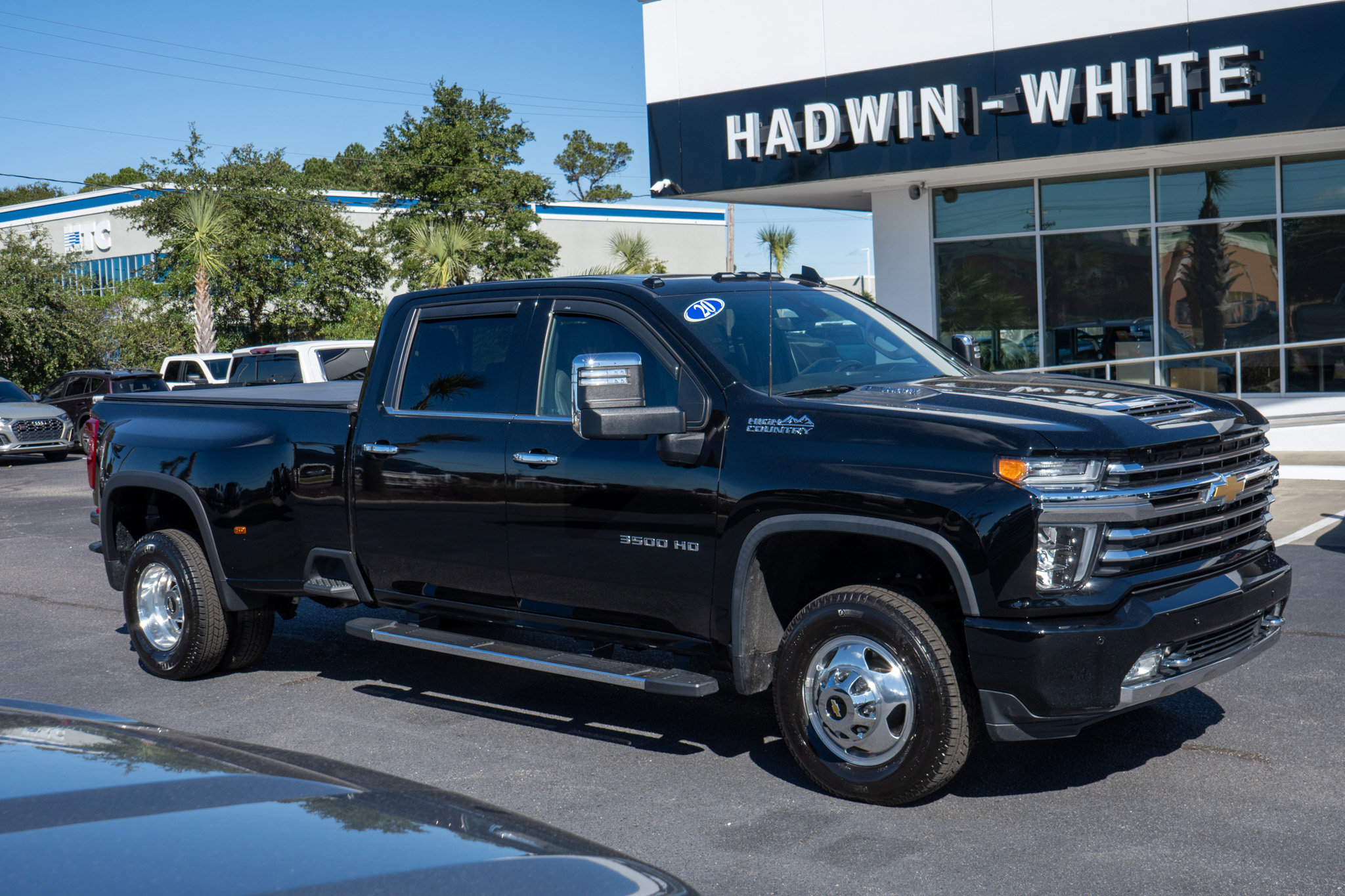 Used 2020 Chevrolet Silverado 3500 High Country image 1
