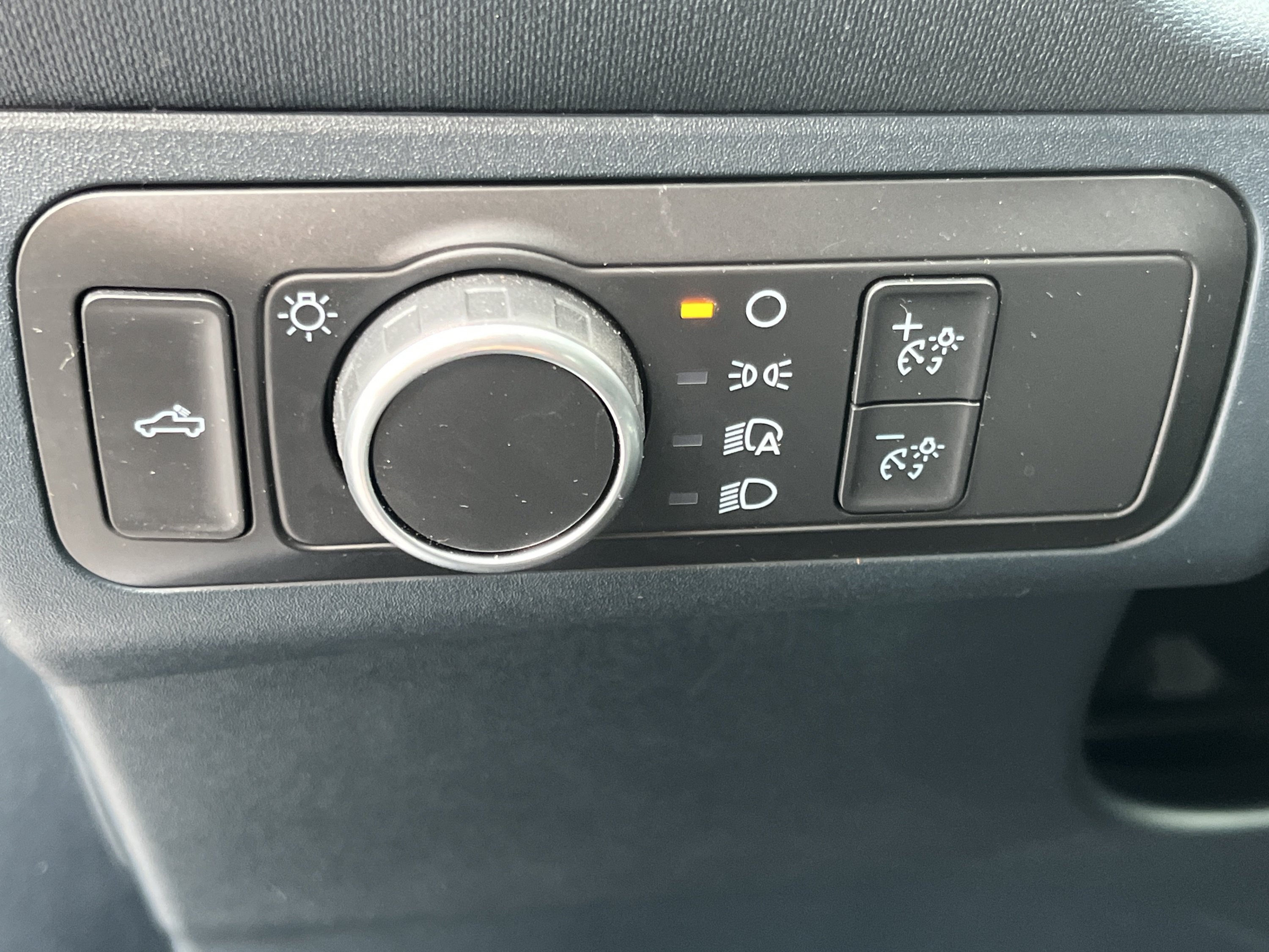 Used 2022 Ford Maverick XL FWD image 15