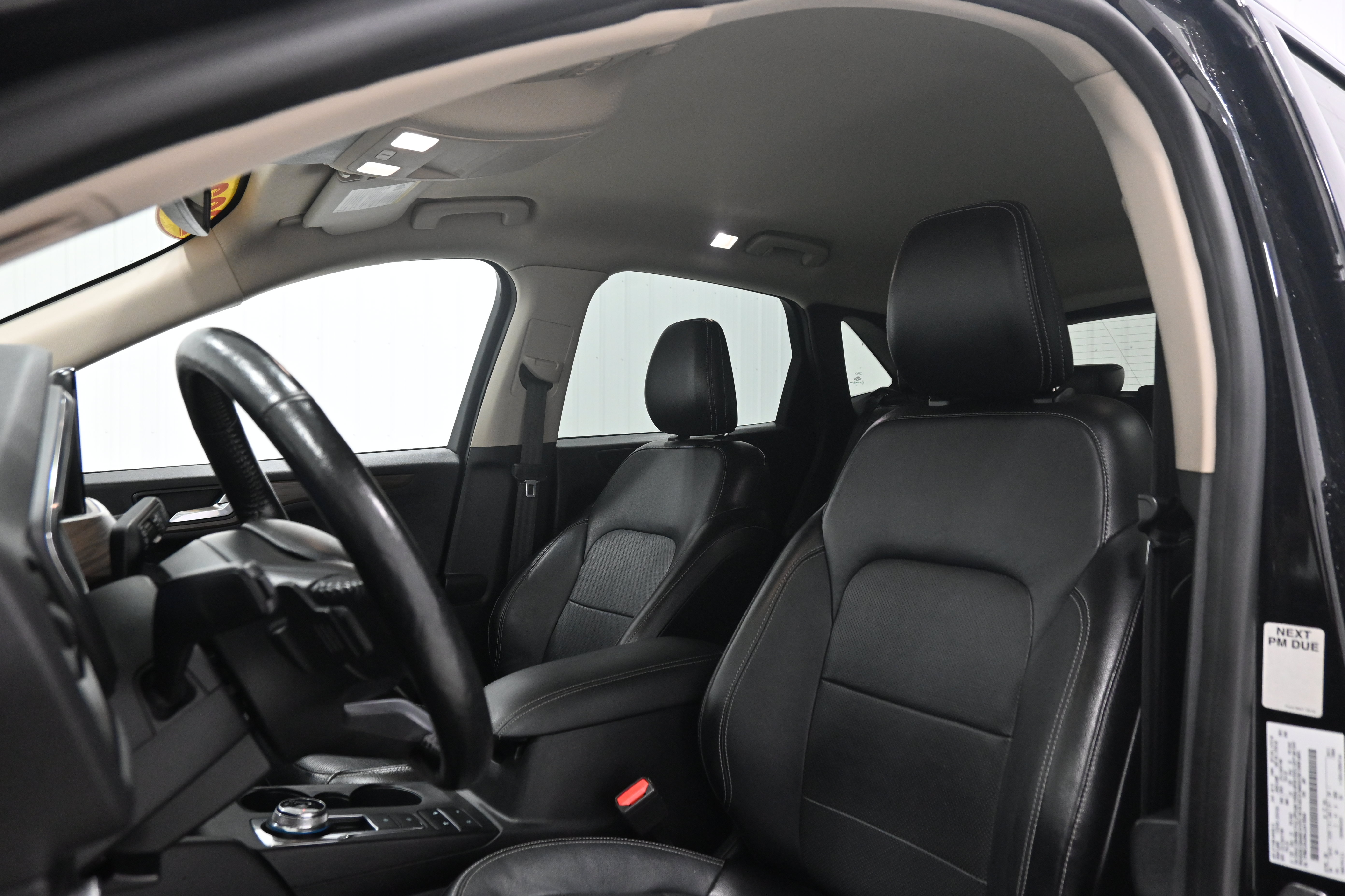 Used 2020 Ford Escape Titanium AWD/4WD image 6