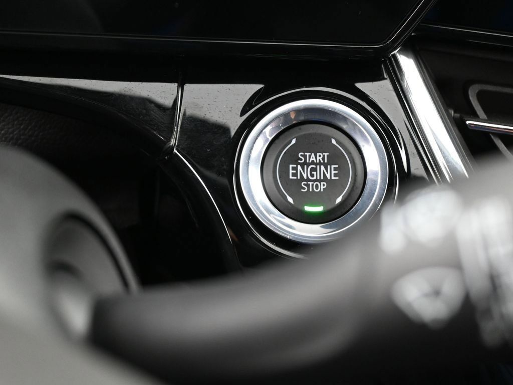 Used 2026 Chevrolet Trax RS image 26