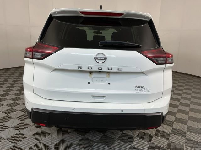 Used 2024 Nissan Rogue S AWD/4WD image 8