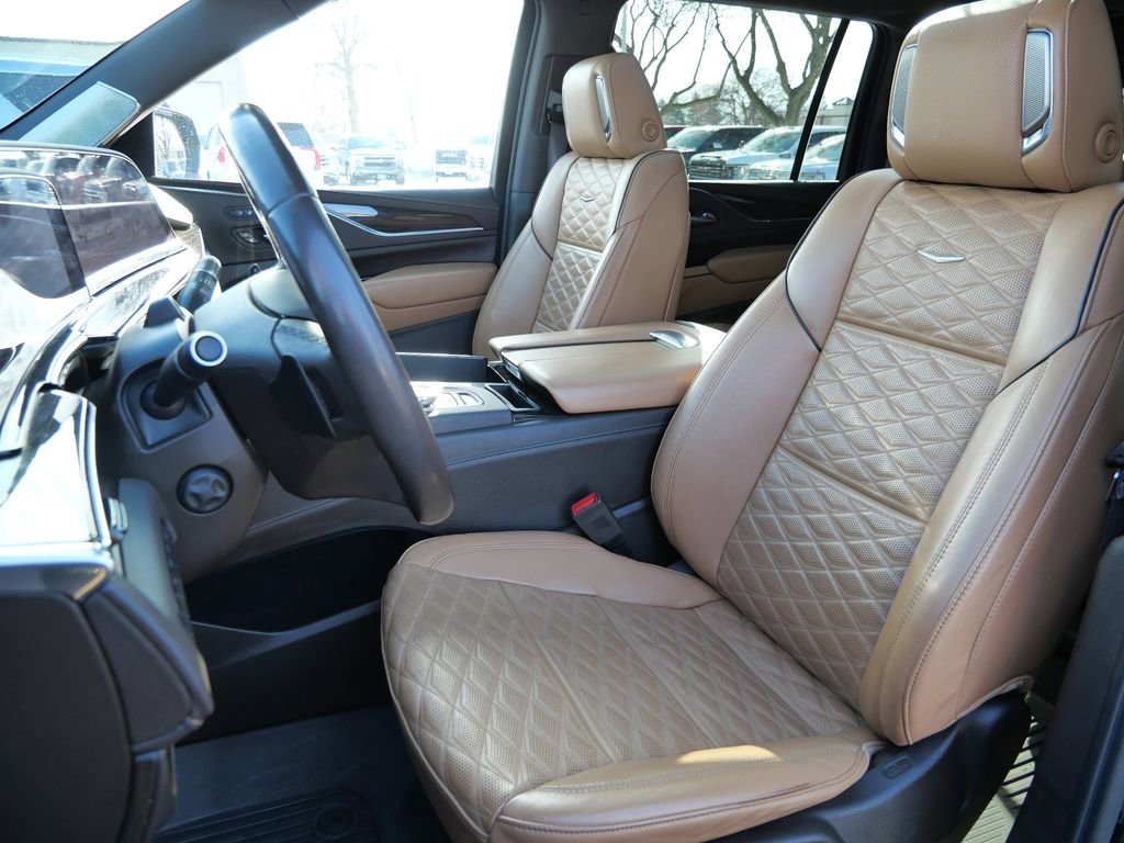 Used 2022 Cadillac Escalade ESV Sport w/ Touring Package image 31