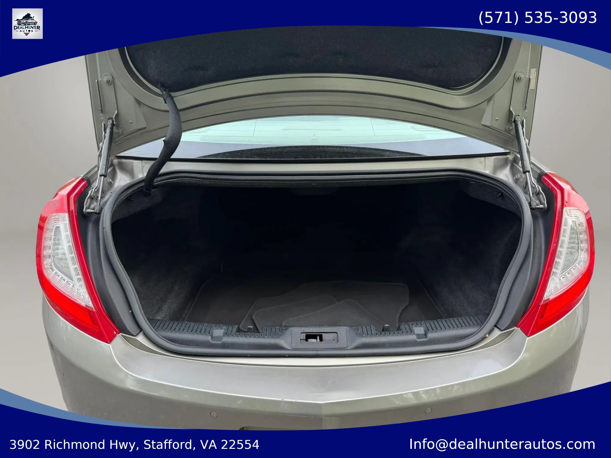 Used 2016 Lincoln MKS AWD w/ Equipment Group 101A image 8