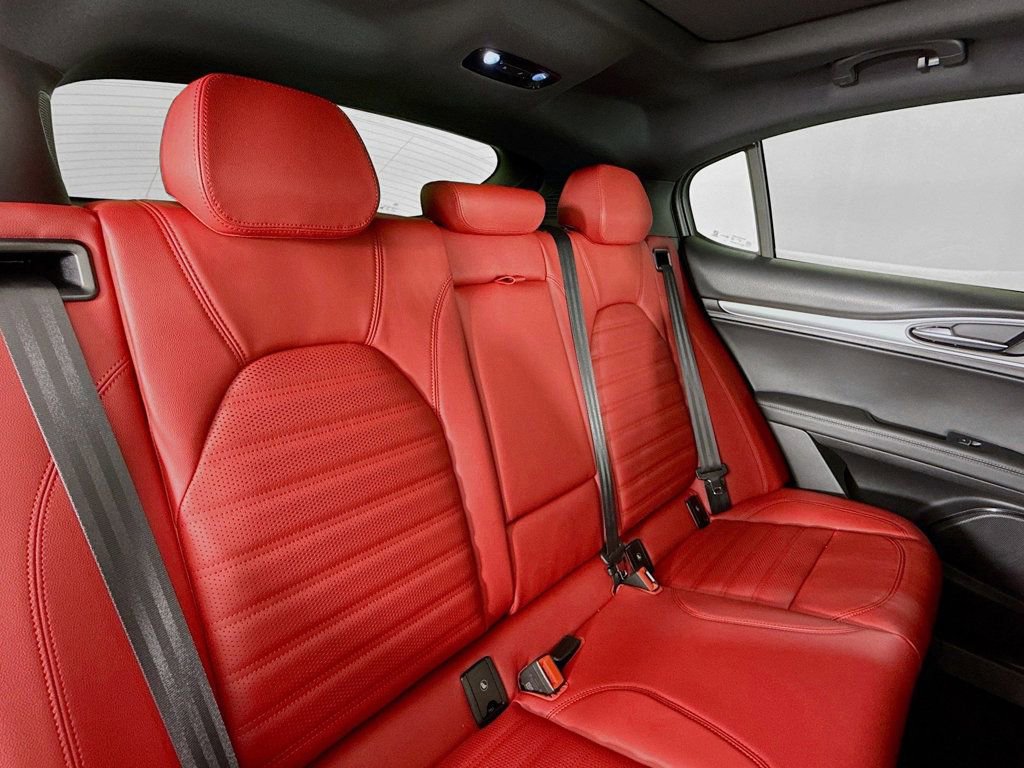 Used 2025 Alfa Romeo Stelvio Sprint w/ Veloce Package image 15
