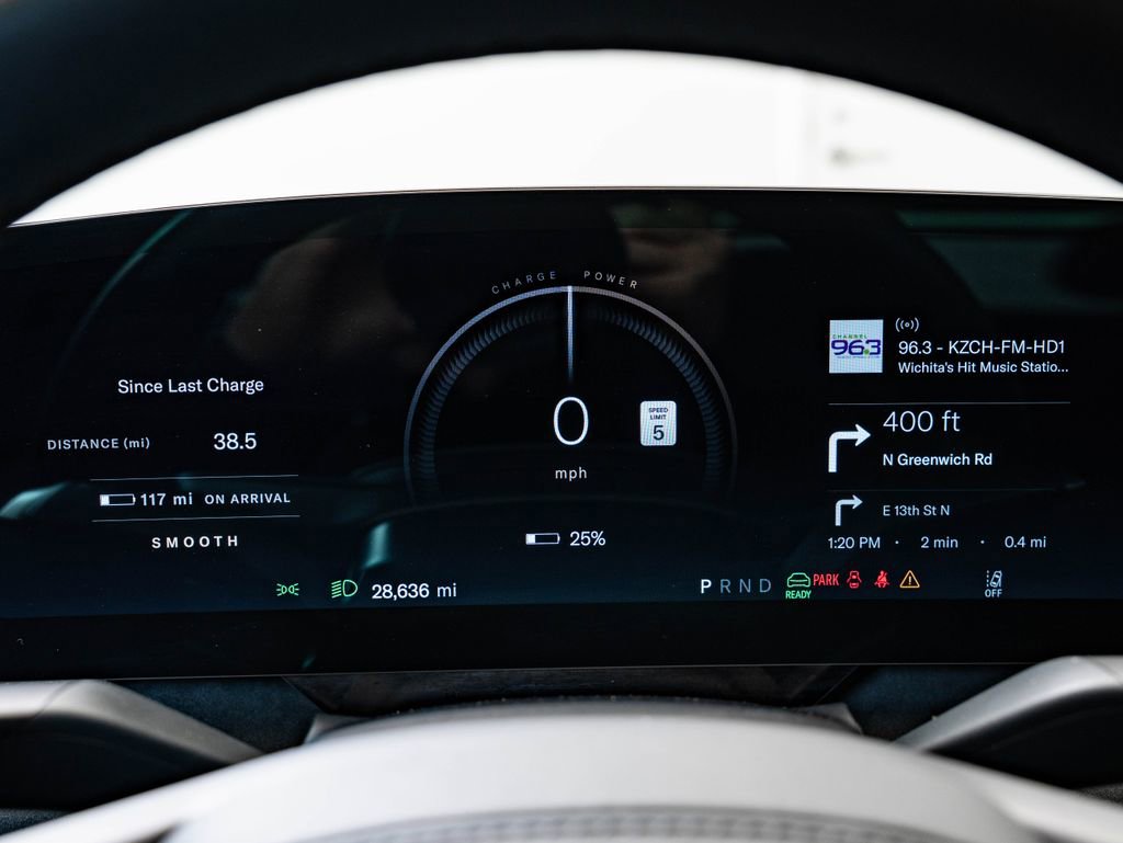 Used 2024 Lucid Air Grand Touring image 30