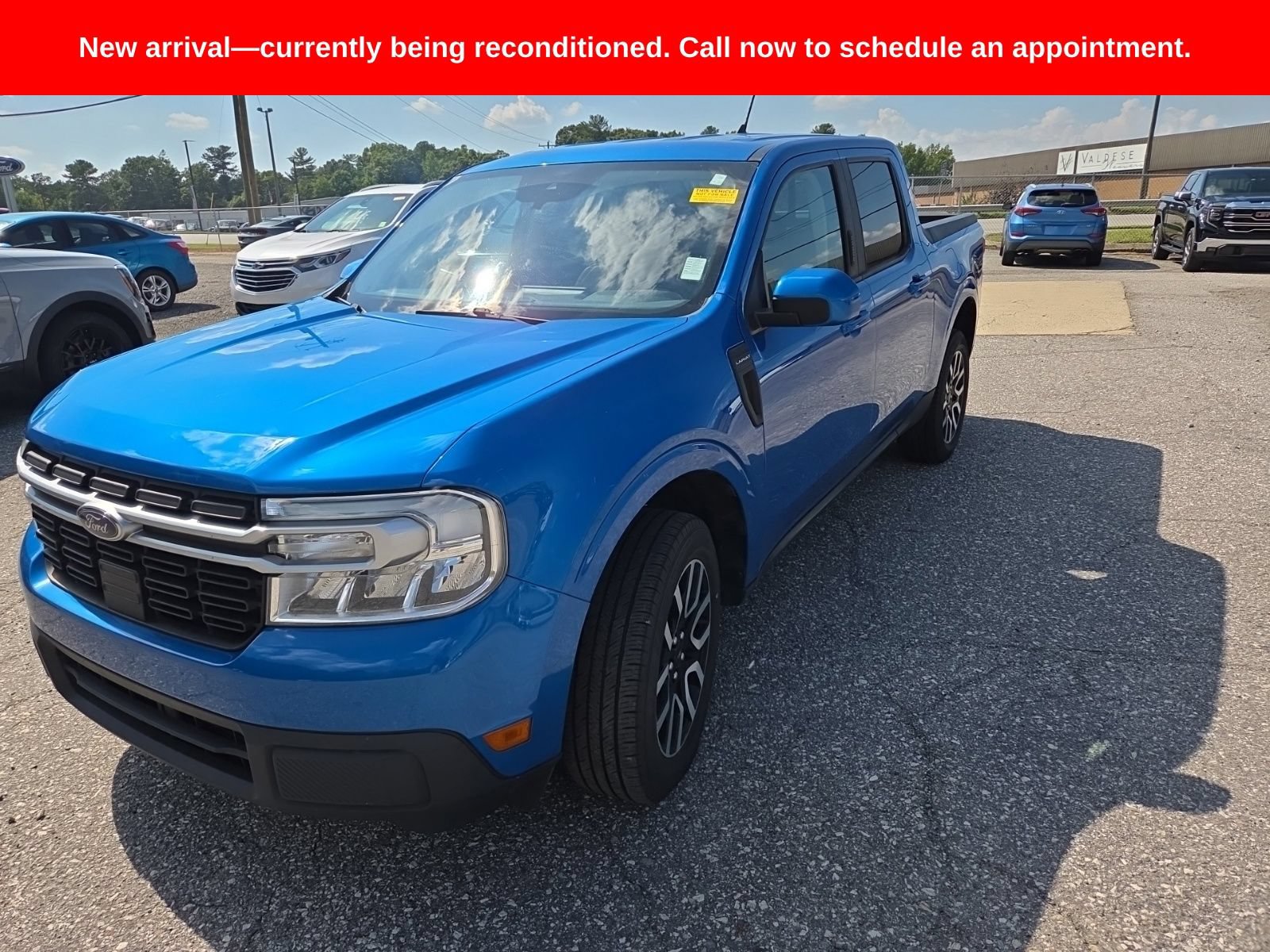 Used 2022 Ford Maverick Lariat w/ Lariat Luxury Package FWD image 3