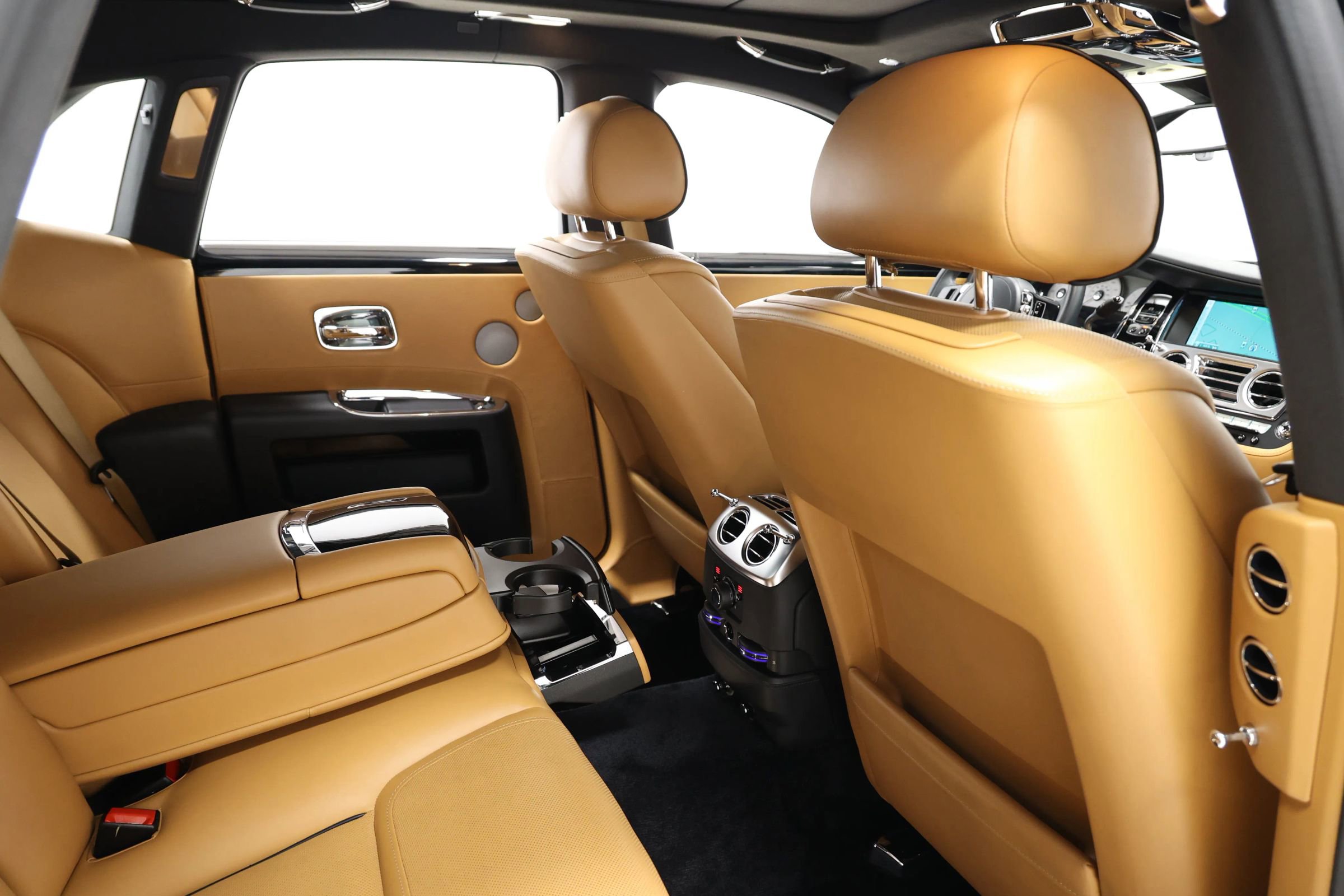 Used 2017 Rolls-Royce Ghost image 70