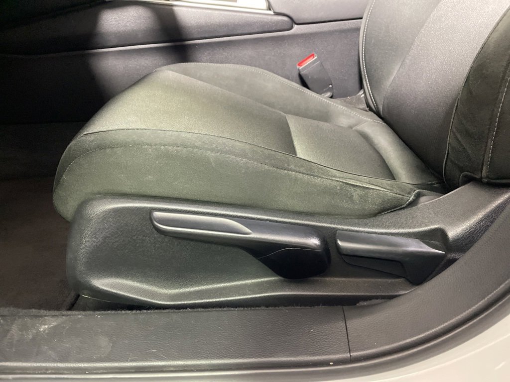 Used 2019 Honda Accord LX image 11