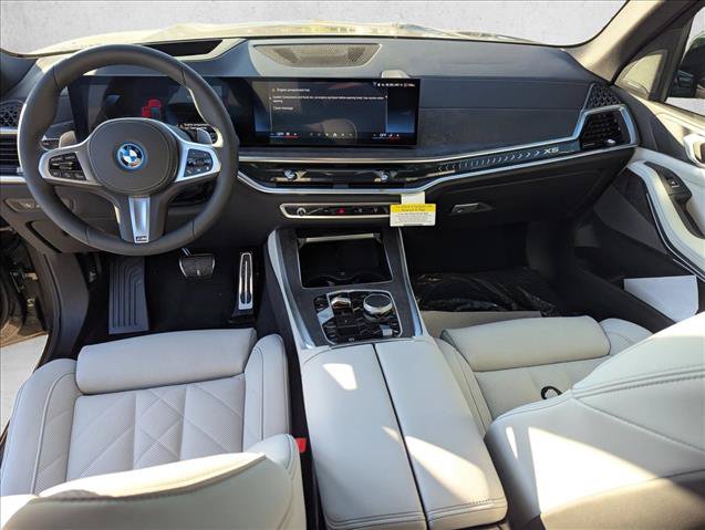 New 2026 BMW X5 xDrive50e w/ M Sport Package AWD/4WD image 14