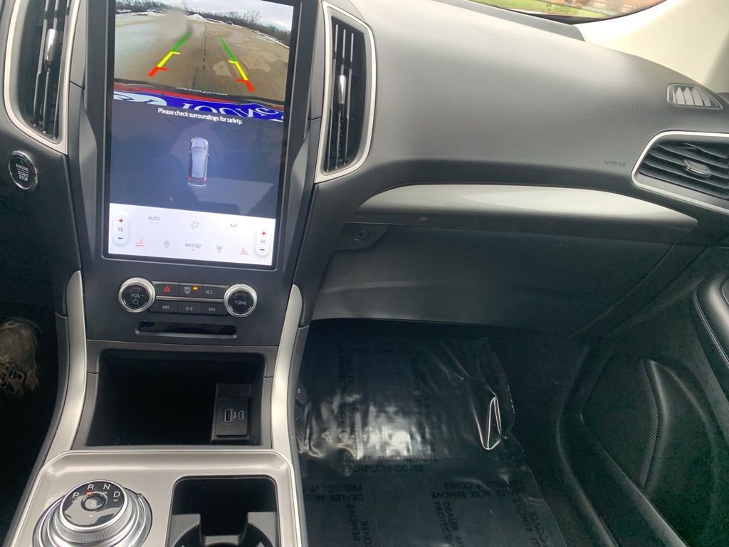 Used 2023 Ford Edge SEL image 21