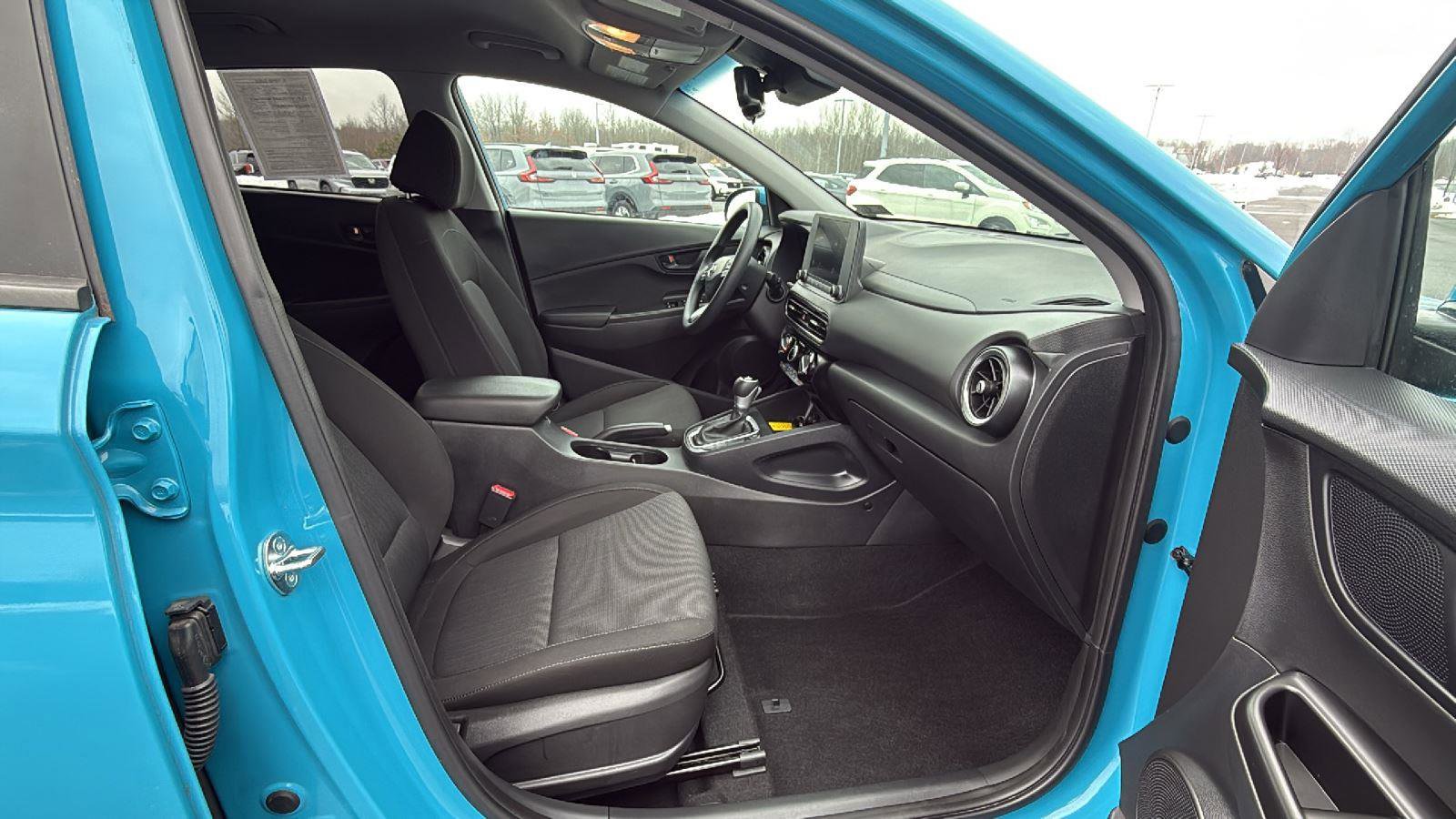 Used 2023 Hyundai Kona SEL image 17