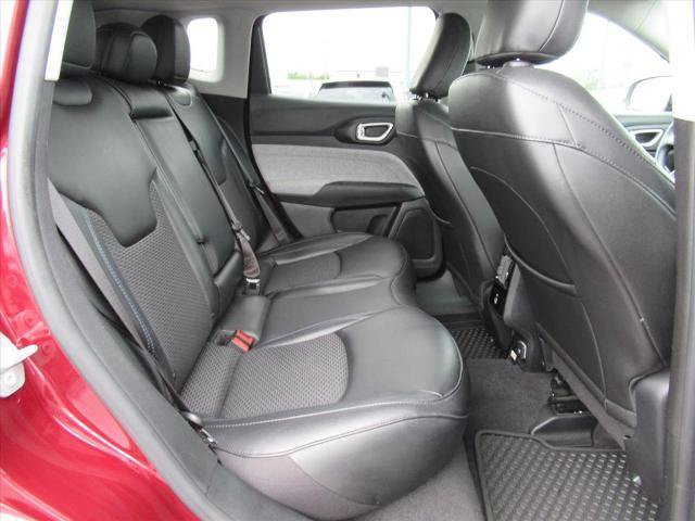Used 2022 Jeep Compass Latitude w/ Convenience Group FWD image 31