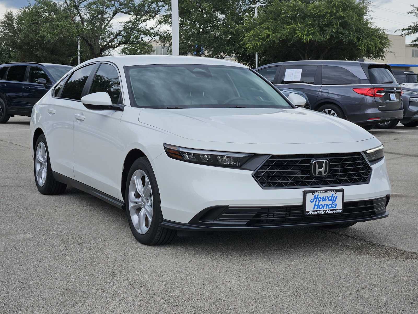 Used 2025 Honda Accord LX image 3