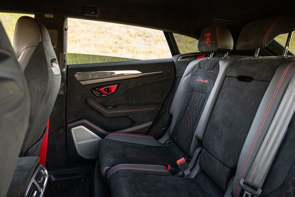 Used 2023 Lamborghini Urus Performante image 31