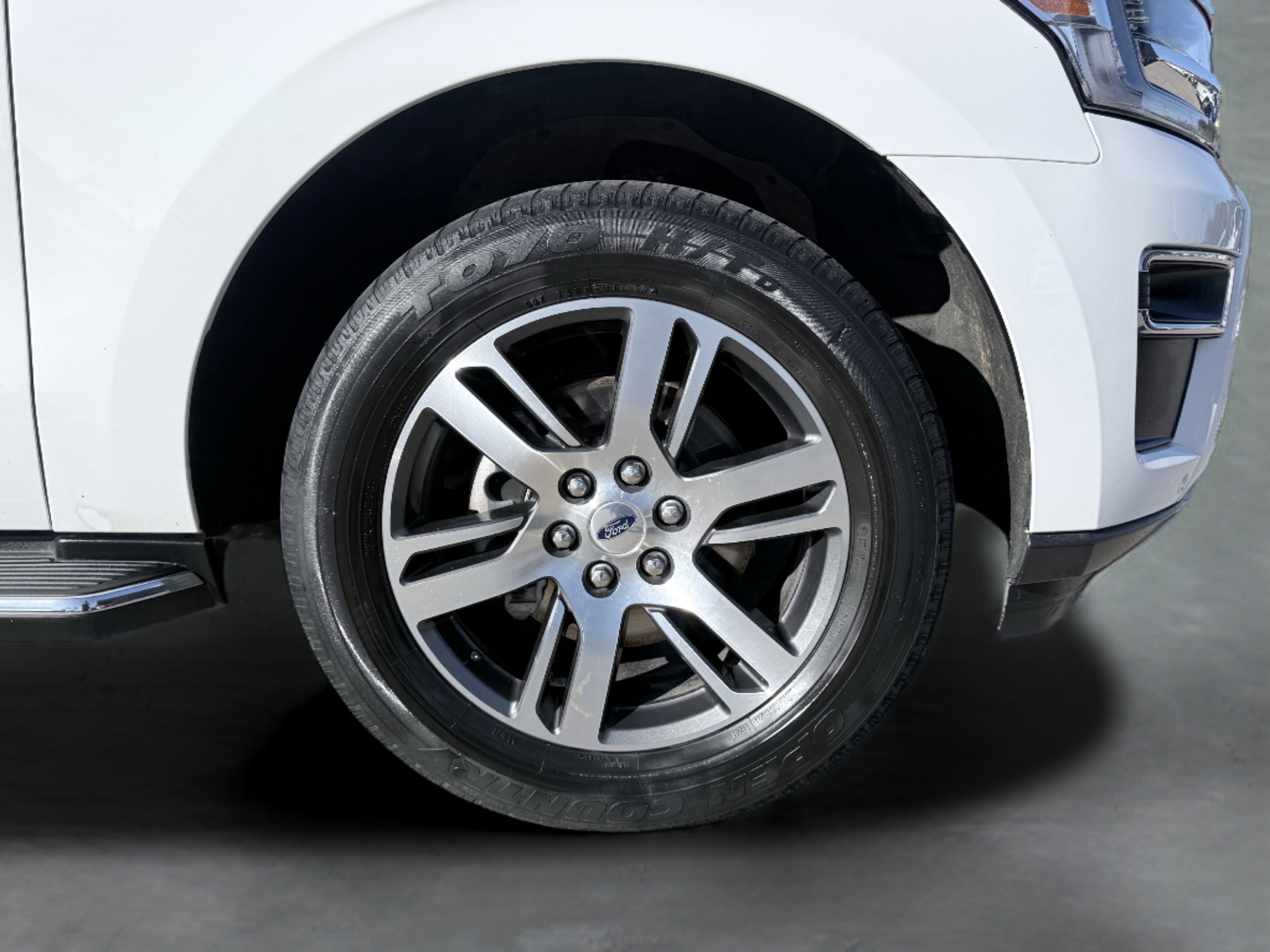 Used 2023 Ford Expedition Max Limited image 9