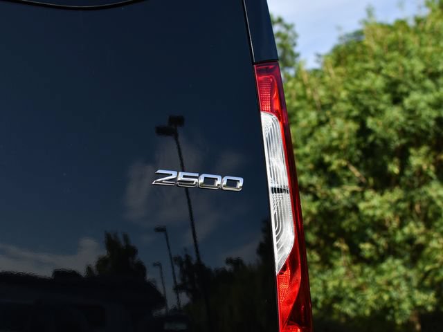 Used 2020 Mercedes-Benz Sprinter 2500 image 13