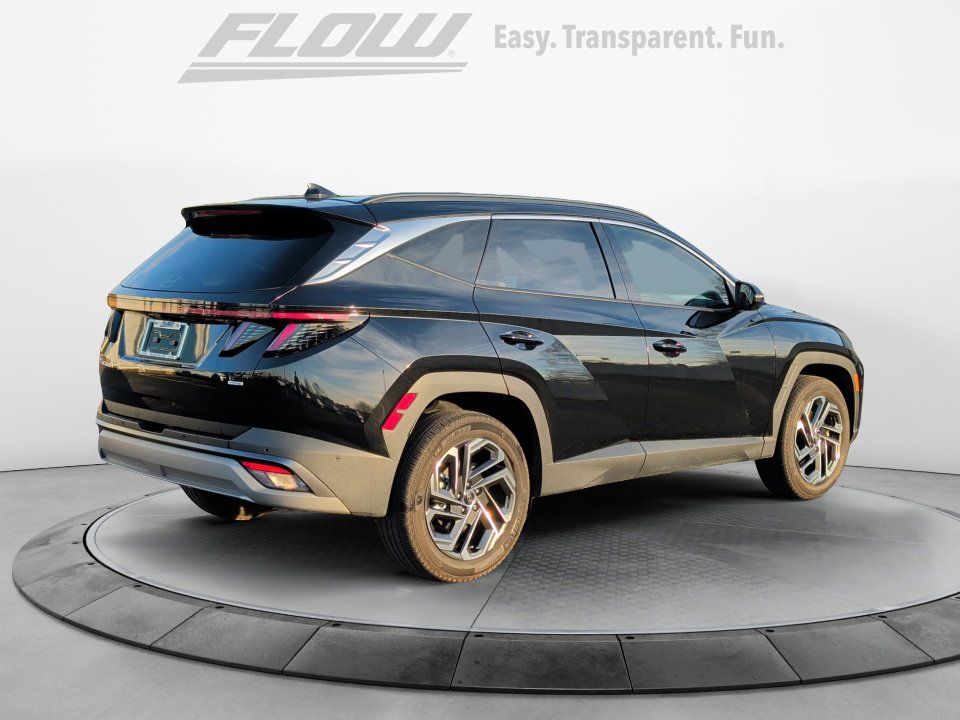 Used 2025 Hyundai Tucson Limited image 7