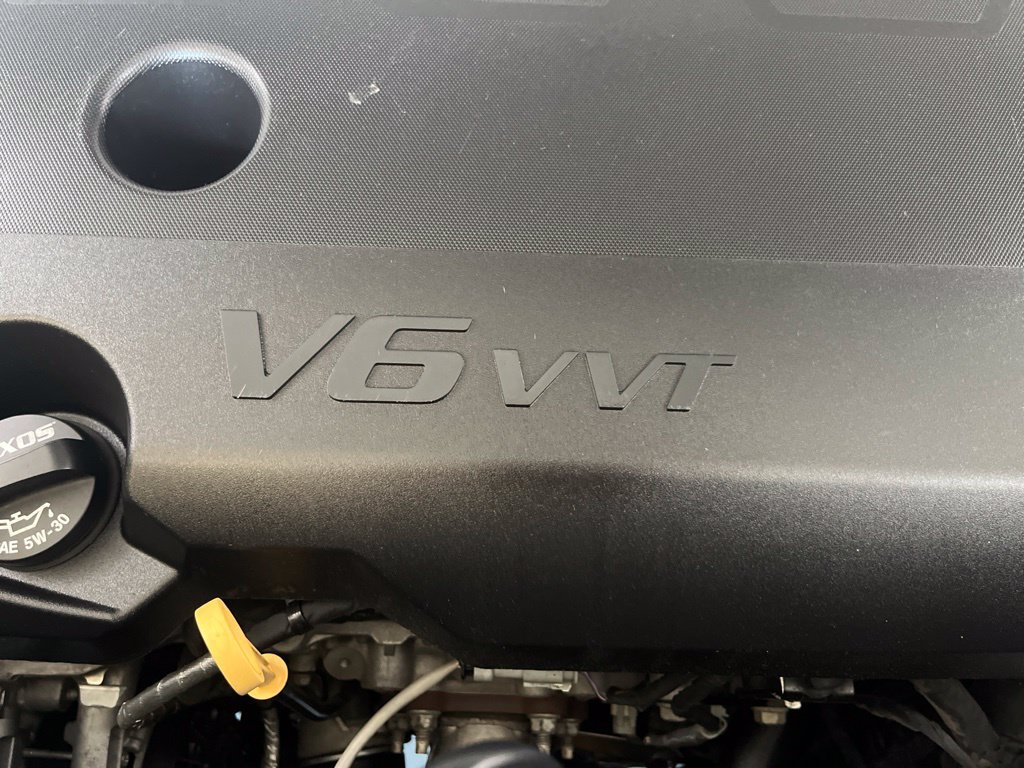 Used 2020 Chevrolet Traverse LS FWD image 12